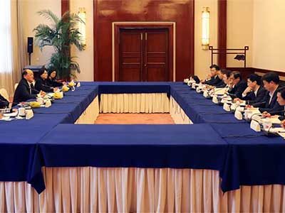与澳门特首座谈 安恒信息董事长范渊分享数字经济建设心得